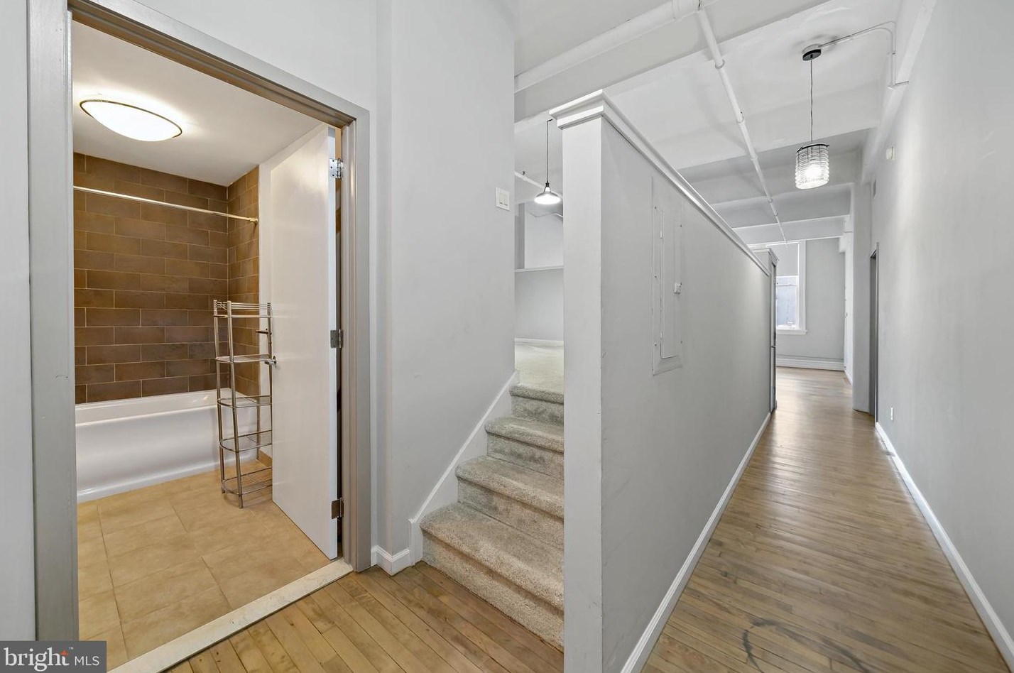 1228 Arch St #5b, Philadelphia, PA 19107