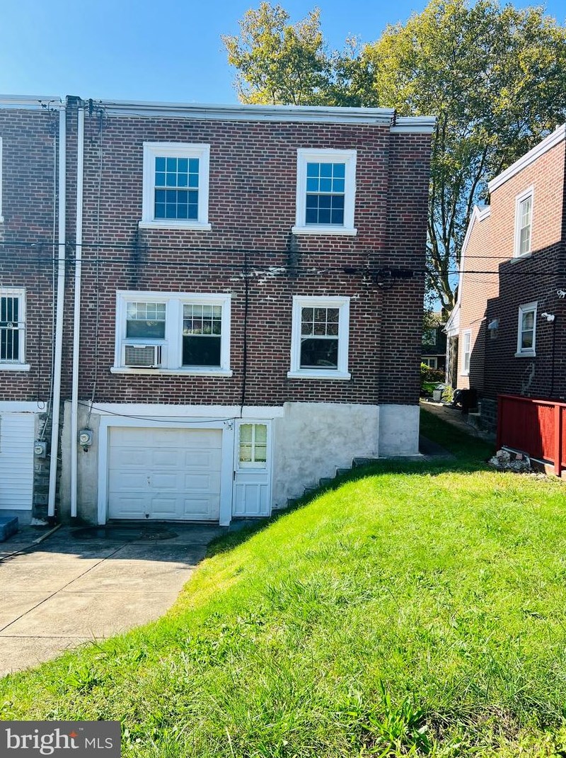 3233 Brighton St, Philadelphia PA  19149-2004 exterior