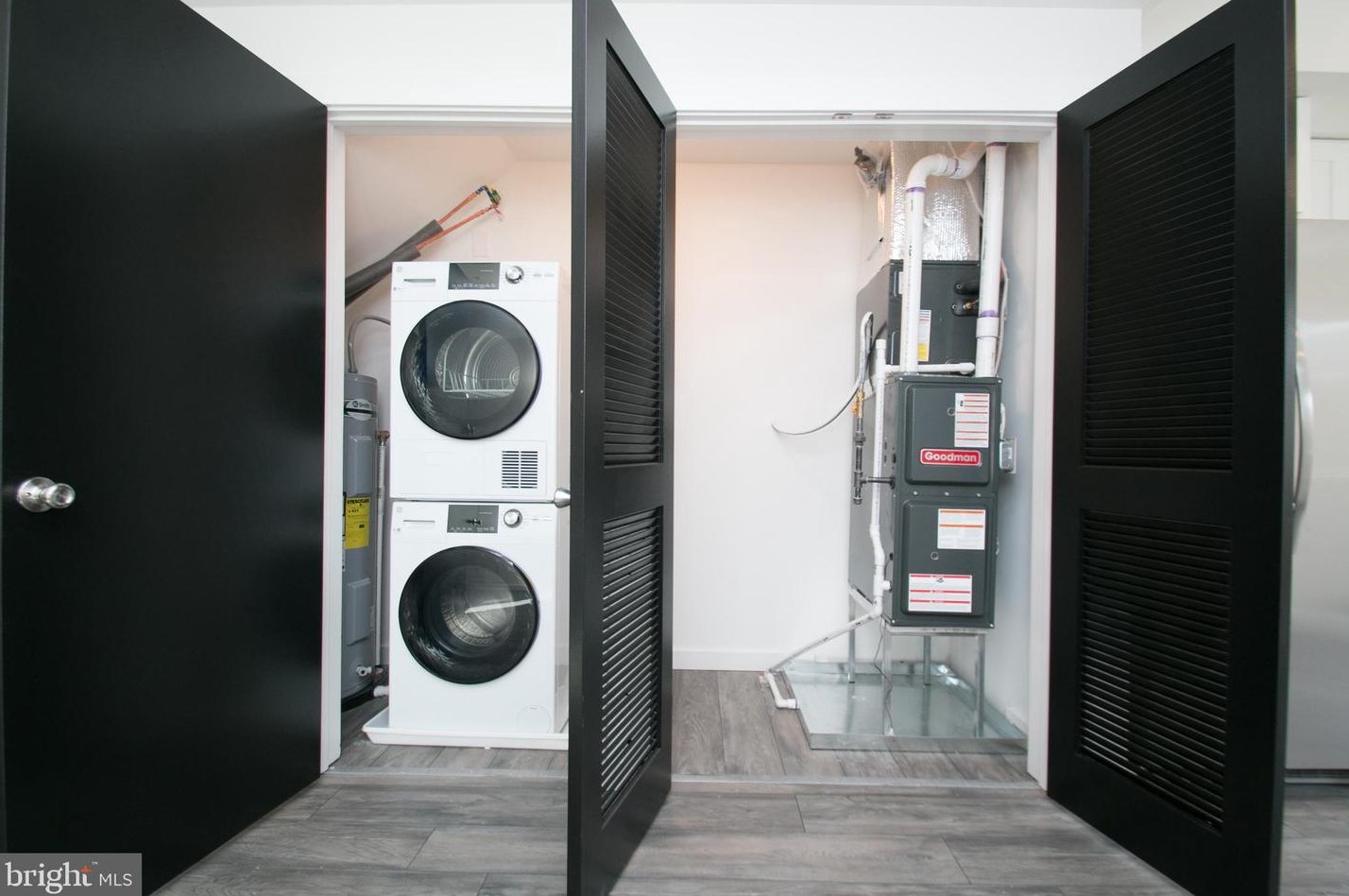 39 Farson St, Philadelphia PA  19139-2743 exterior