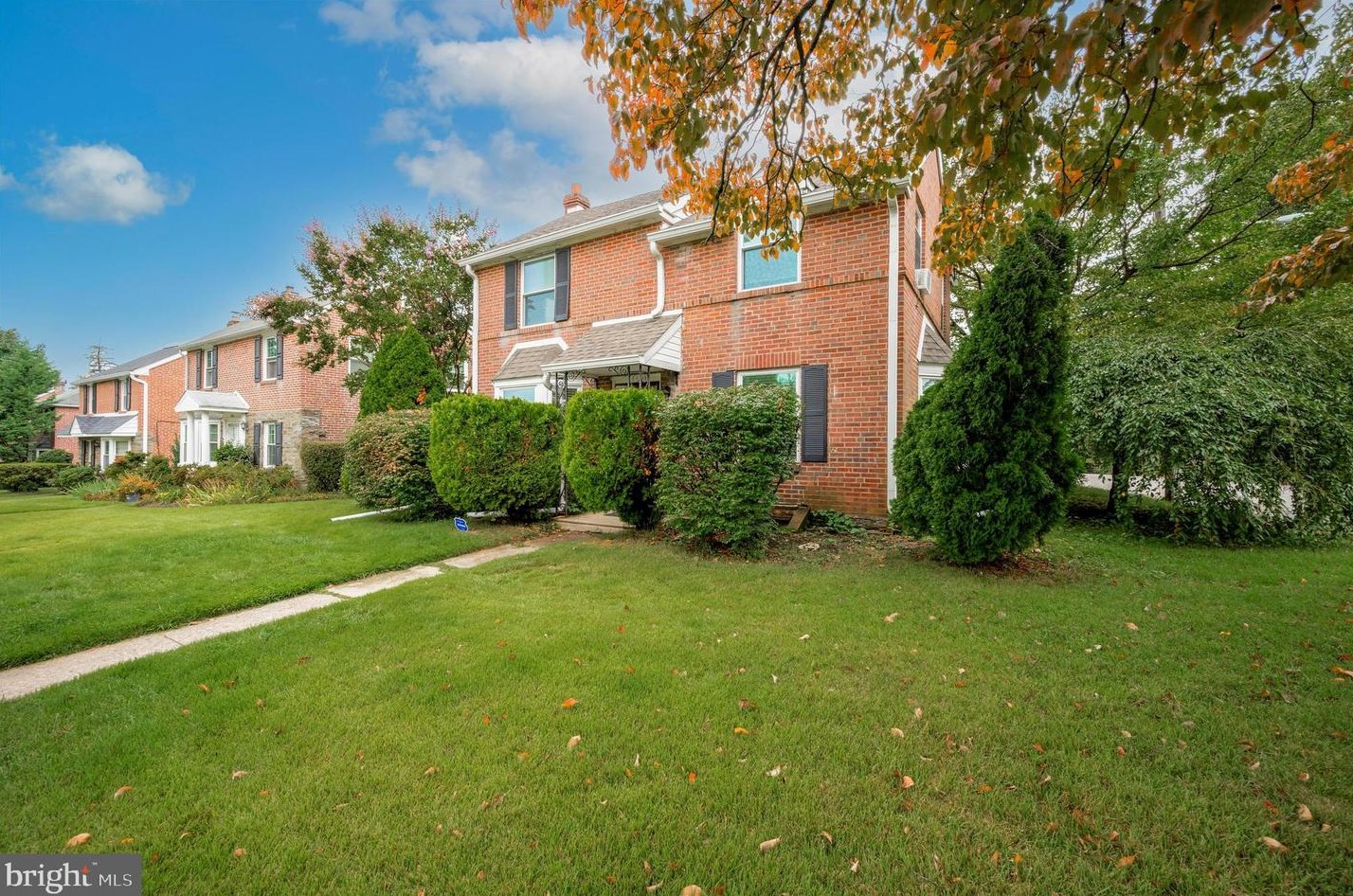 1613 Cardeza St, Philadelphia, PA 19150-3307