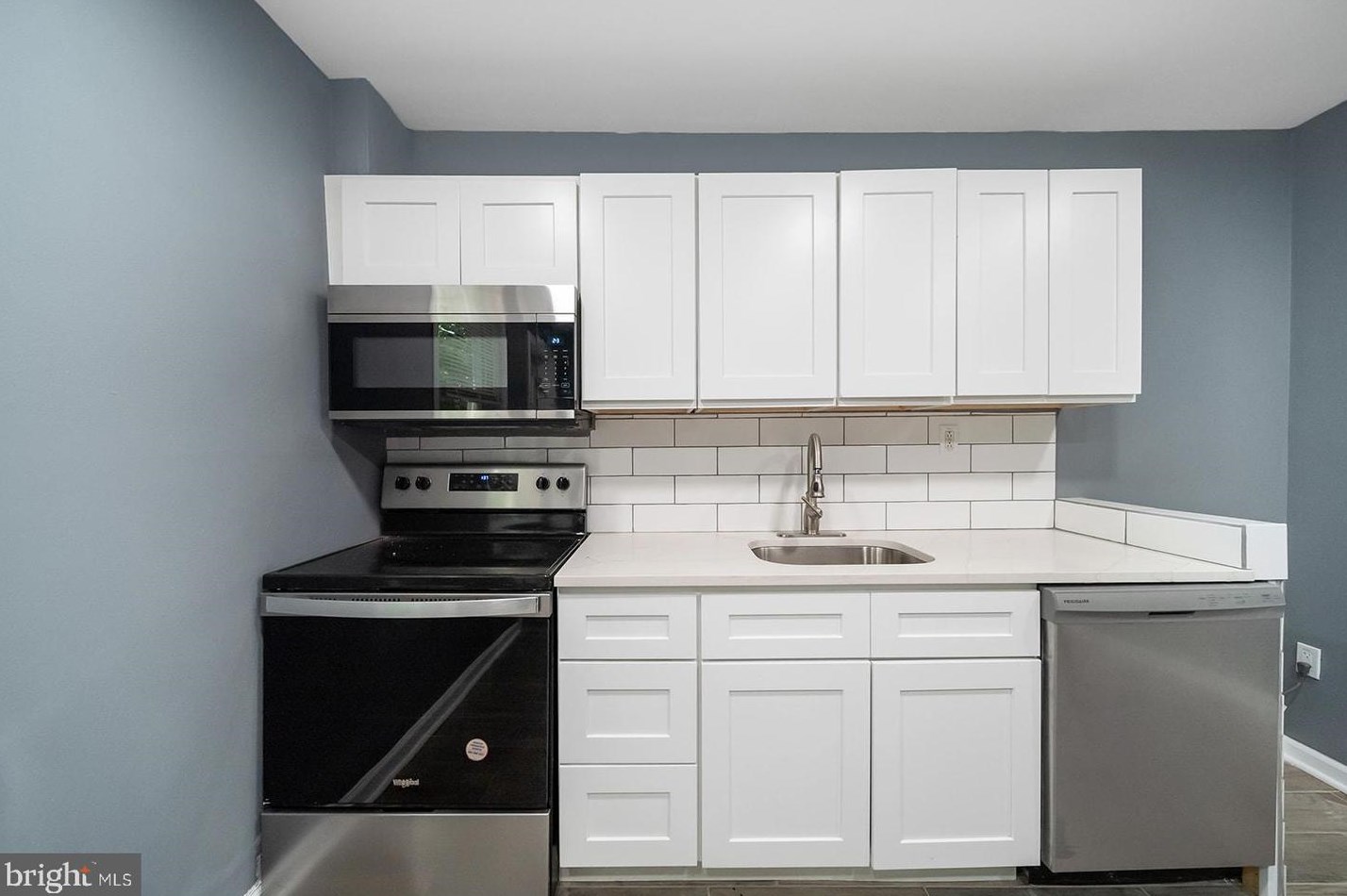1343 Corlies St, Philadelphia PA  19146-3507 exterior