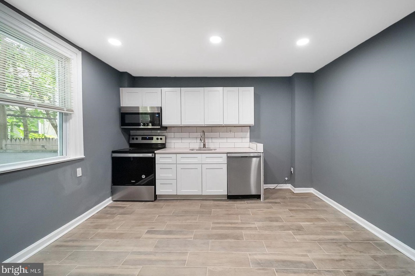 1343 Corlies St, Philadelphia PA  19146-3507 exterior