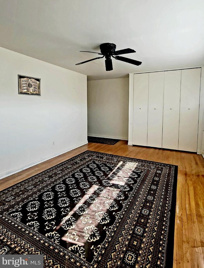 2141 Hoffnagle St, Philadelphia PA  19152-2408 exterior