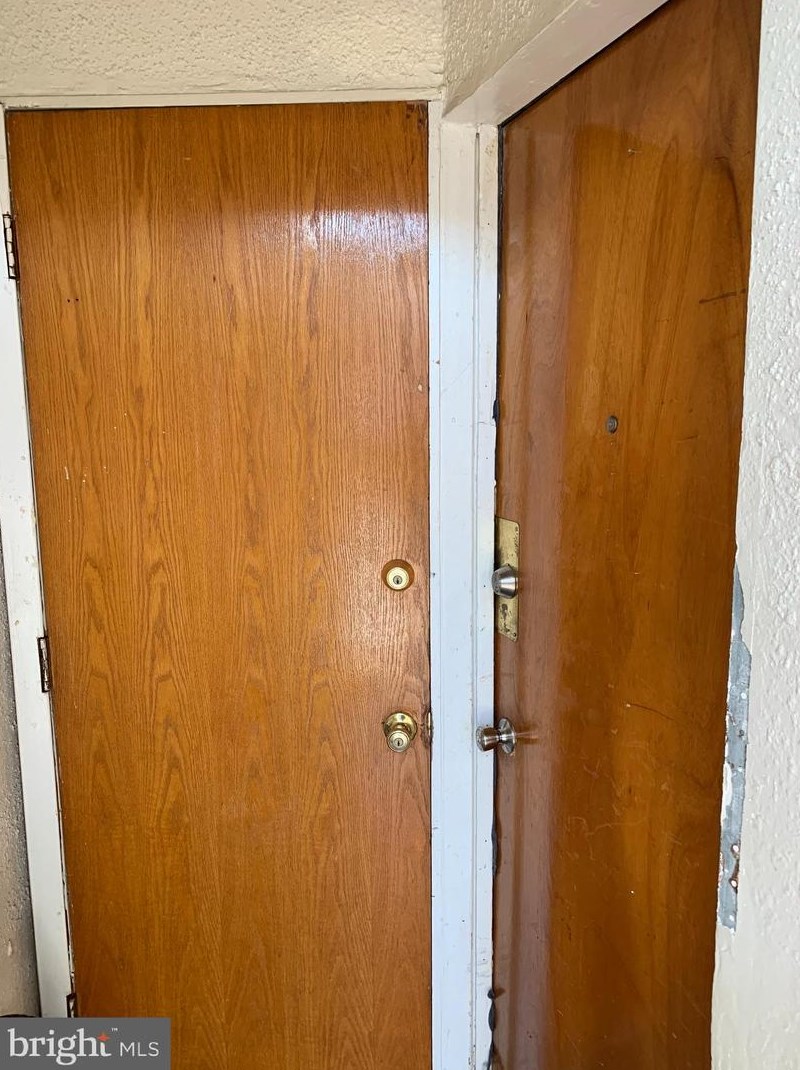 2442 33 St, Philadelphia PA 19132-2805 exterior