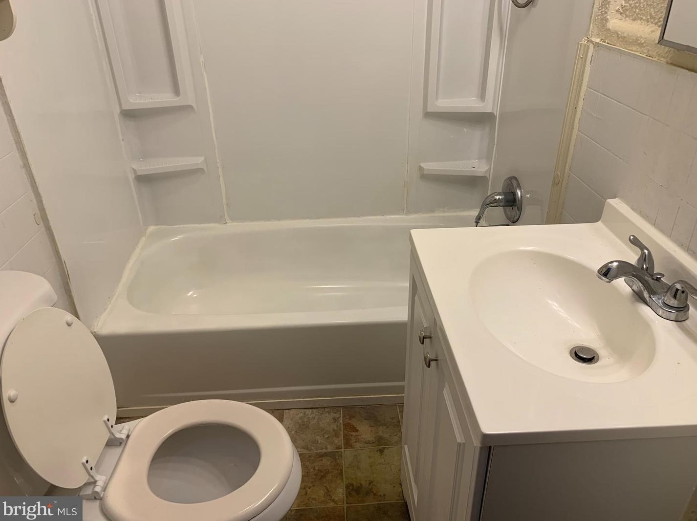 2442 33 St, Philadelphia PA 19132-2805 exterior