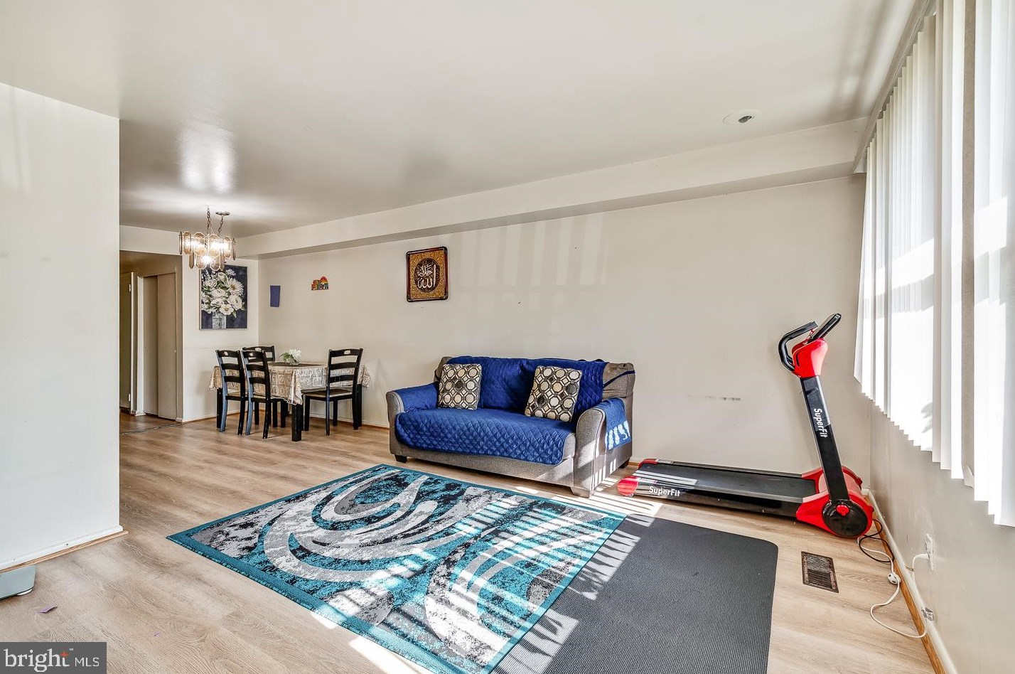 7720 Summerdale Ave, Philadelphia PA 19111-3548 exterior