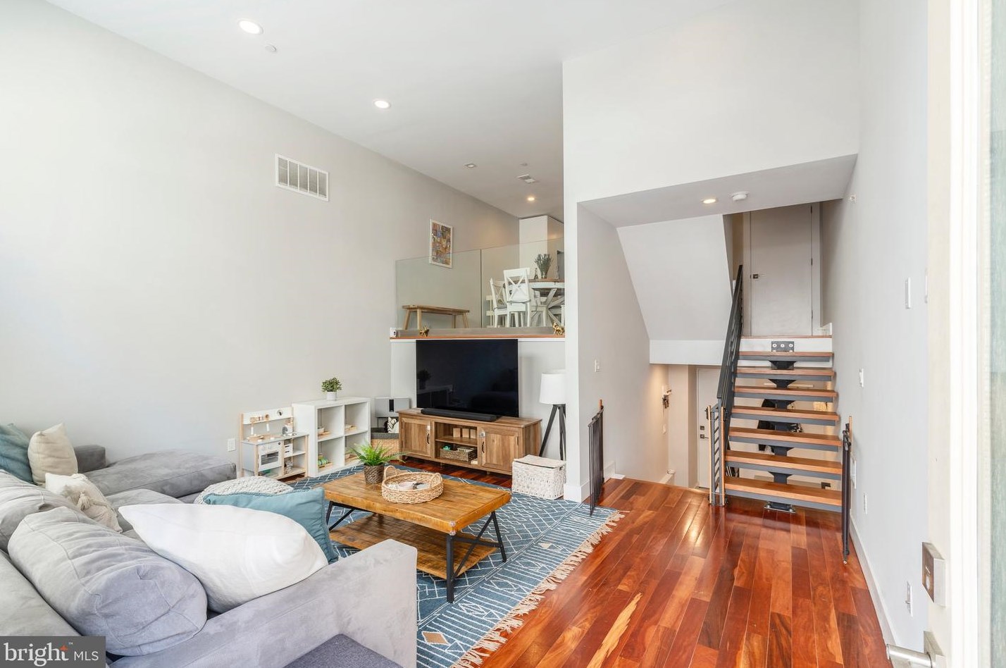 1708 Folsom St, Philadelphia, PA 19130-2816