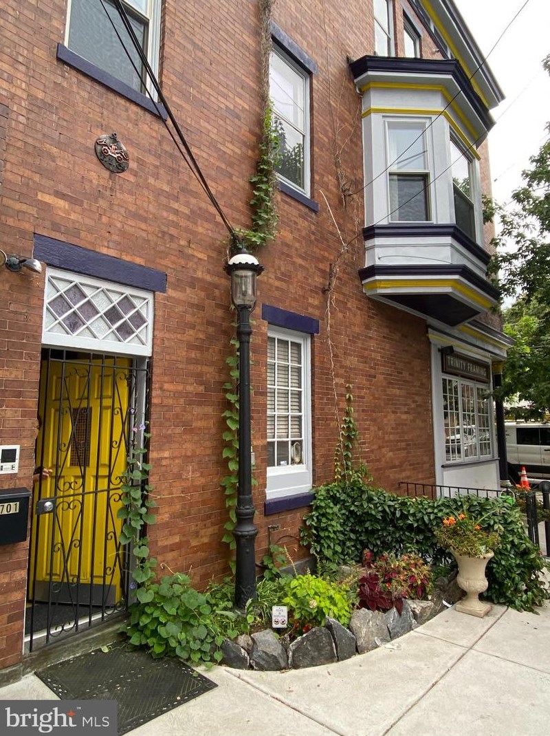 701 S 3rd St #2, Philadelphia, PA