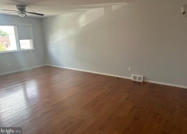 8921 Alton St #2nd Fl, Philadelphia, PA 19115