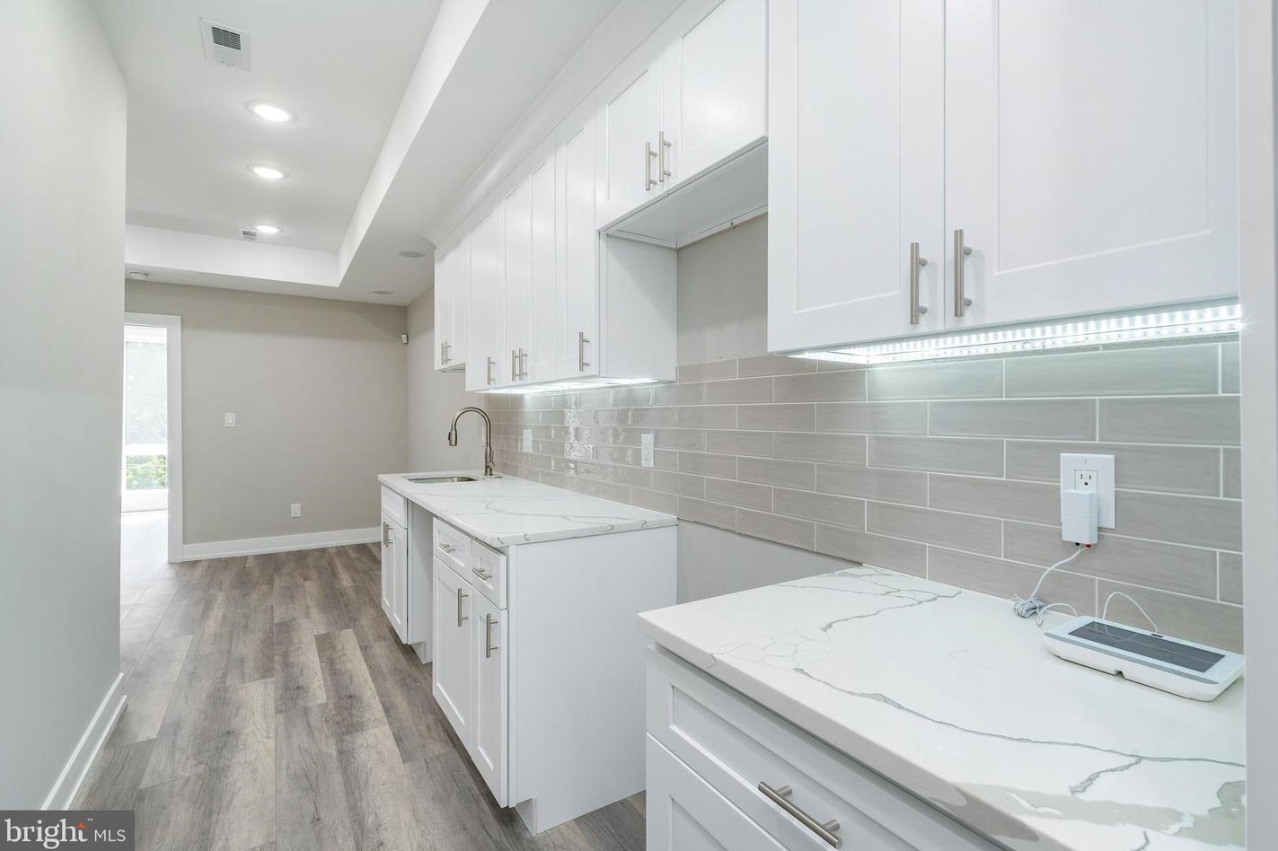 103 E Duval St #2, Philadelphia, PA 19144