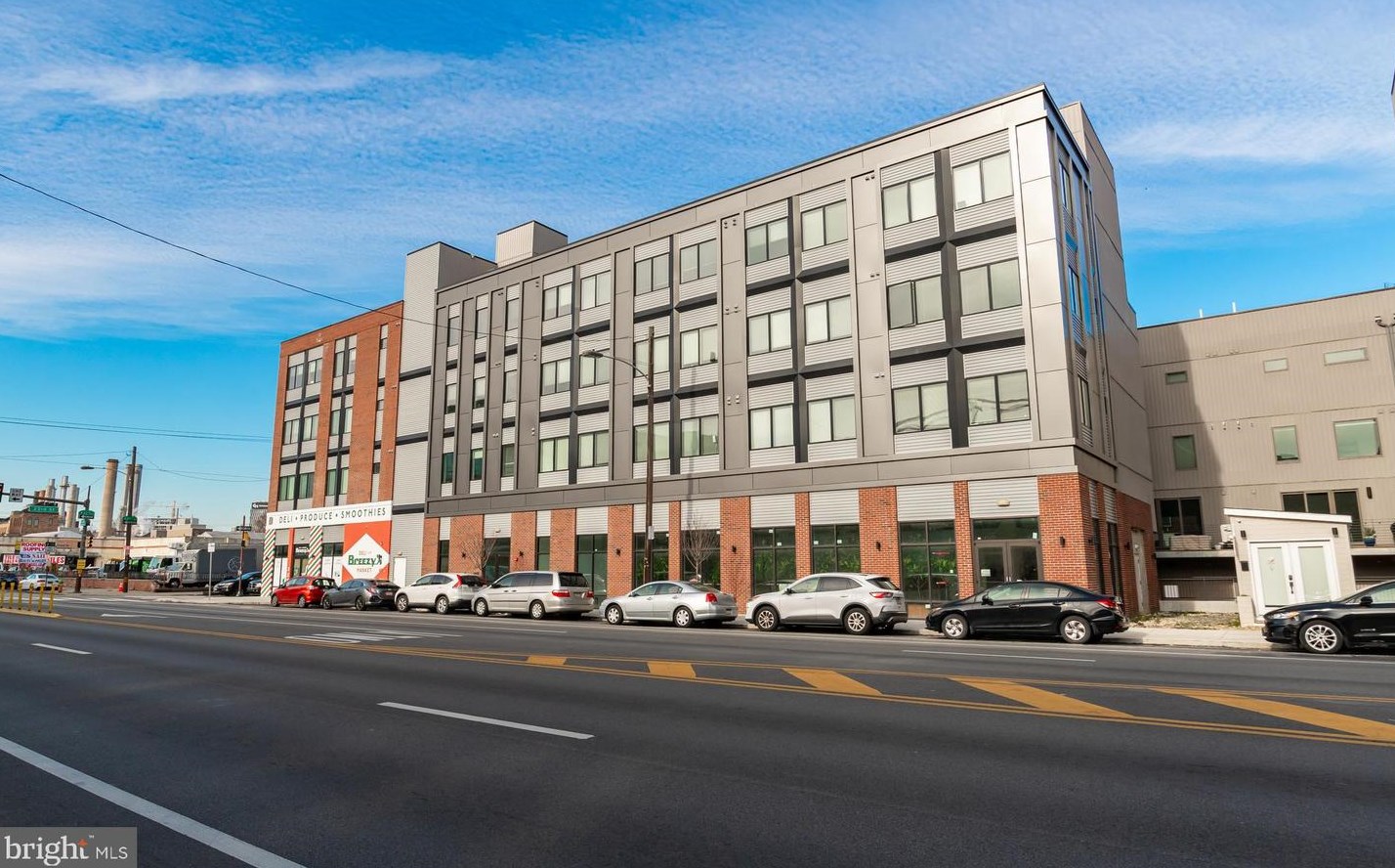 2235 Washington Ave, Philadelphia PA  19146-2533 exterior