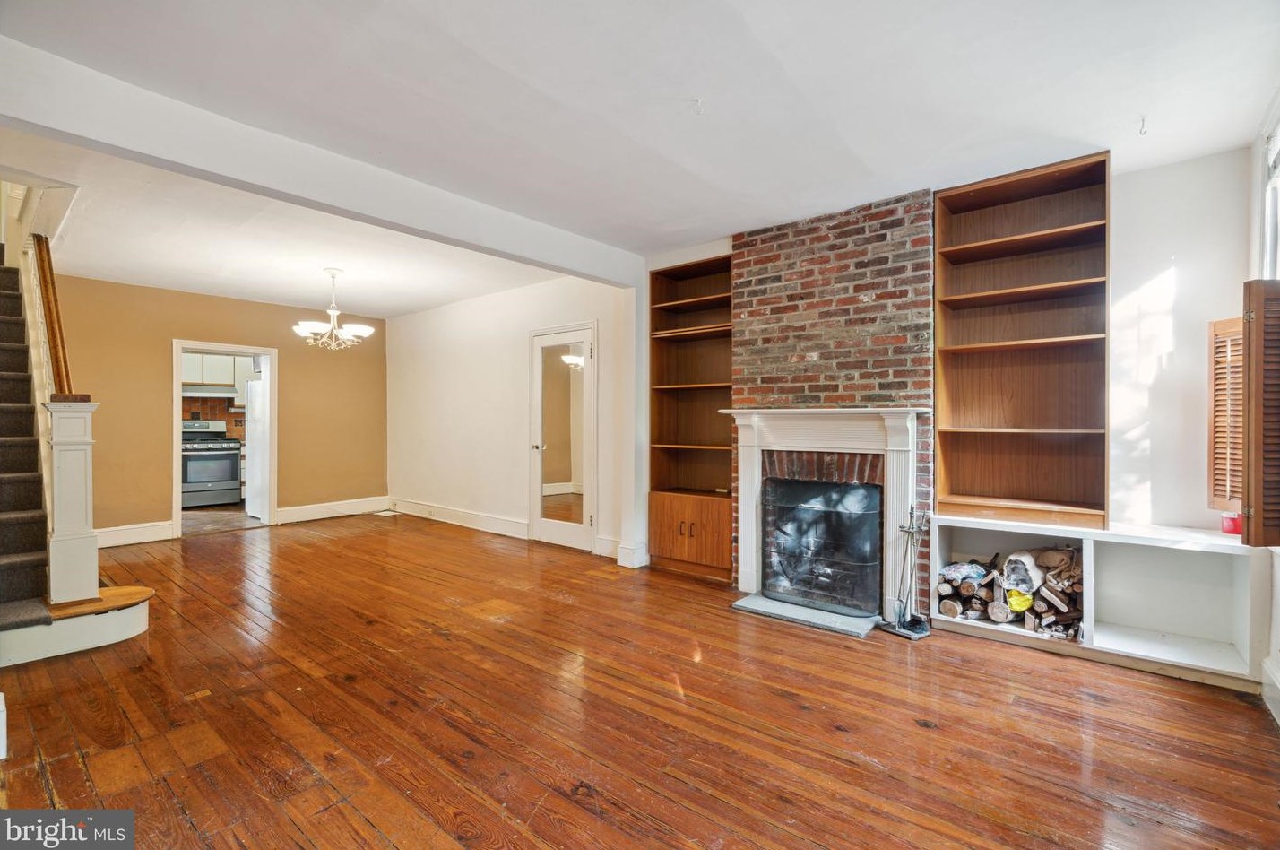 2531 Naudain St, Philadelphia, PA 19146-1031