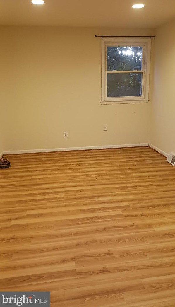 294 Nandina St, Philadelphia PA  19116-3235 exterior
