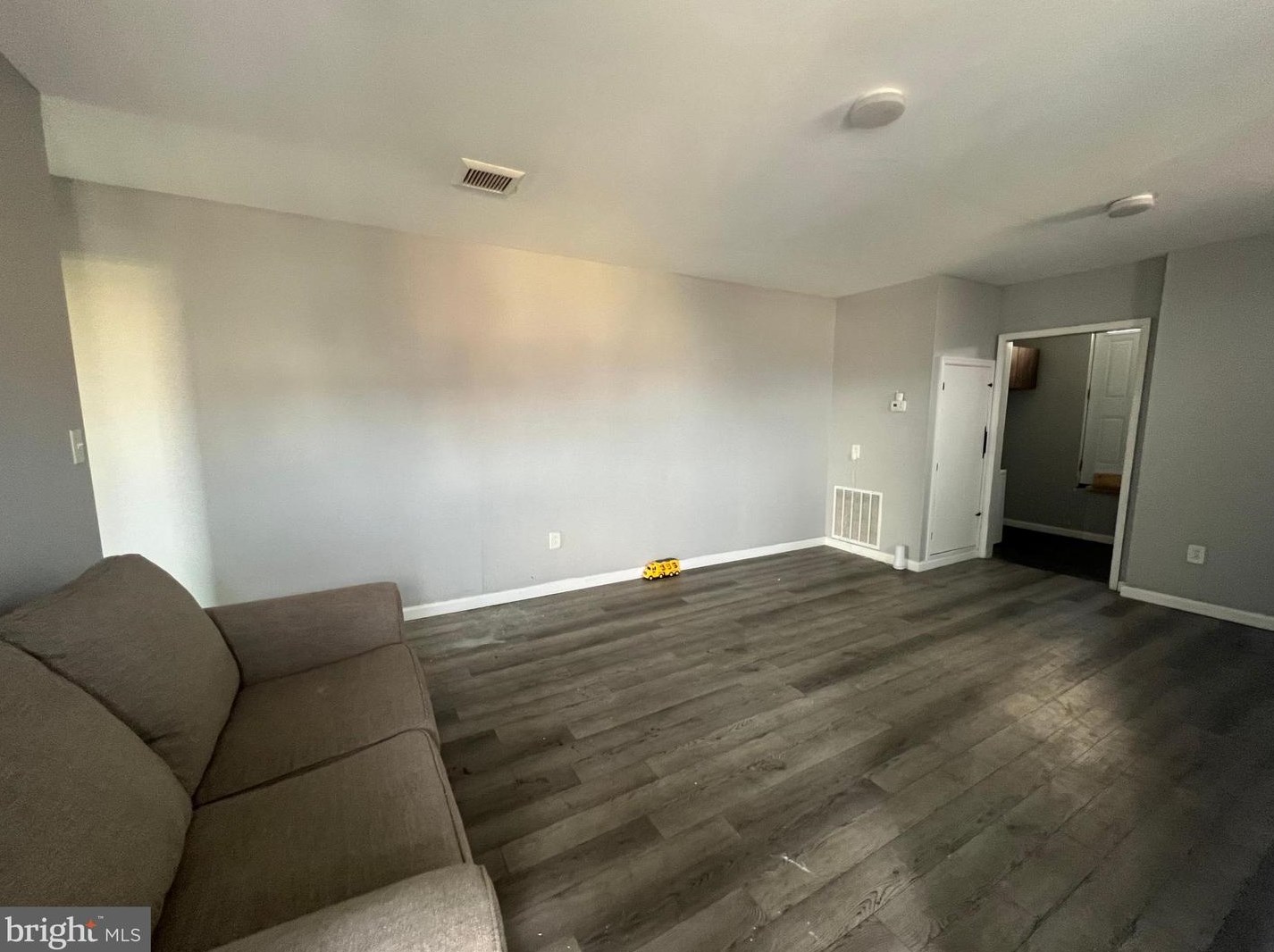 2740 C St, Philadelphia, PA 19134