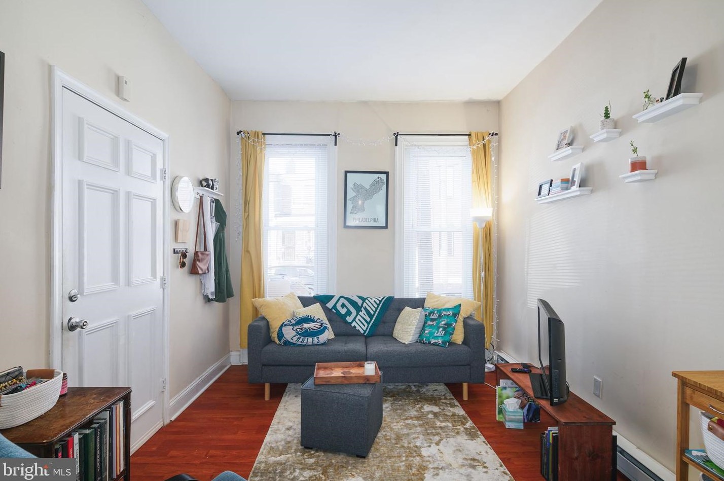 941 26th St, Philadelphia, PA 19130-1301
