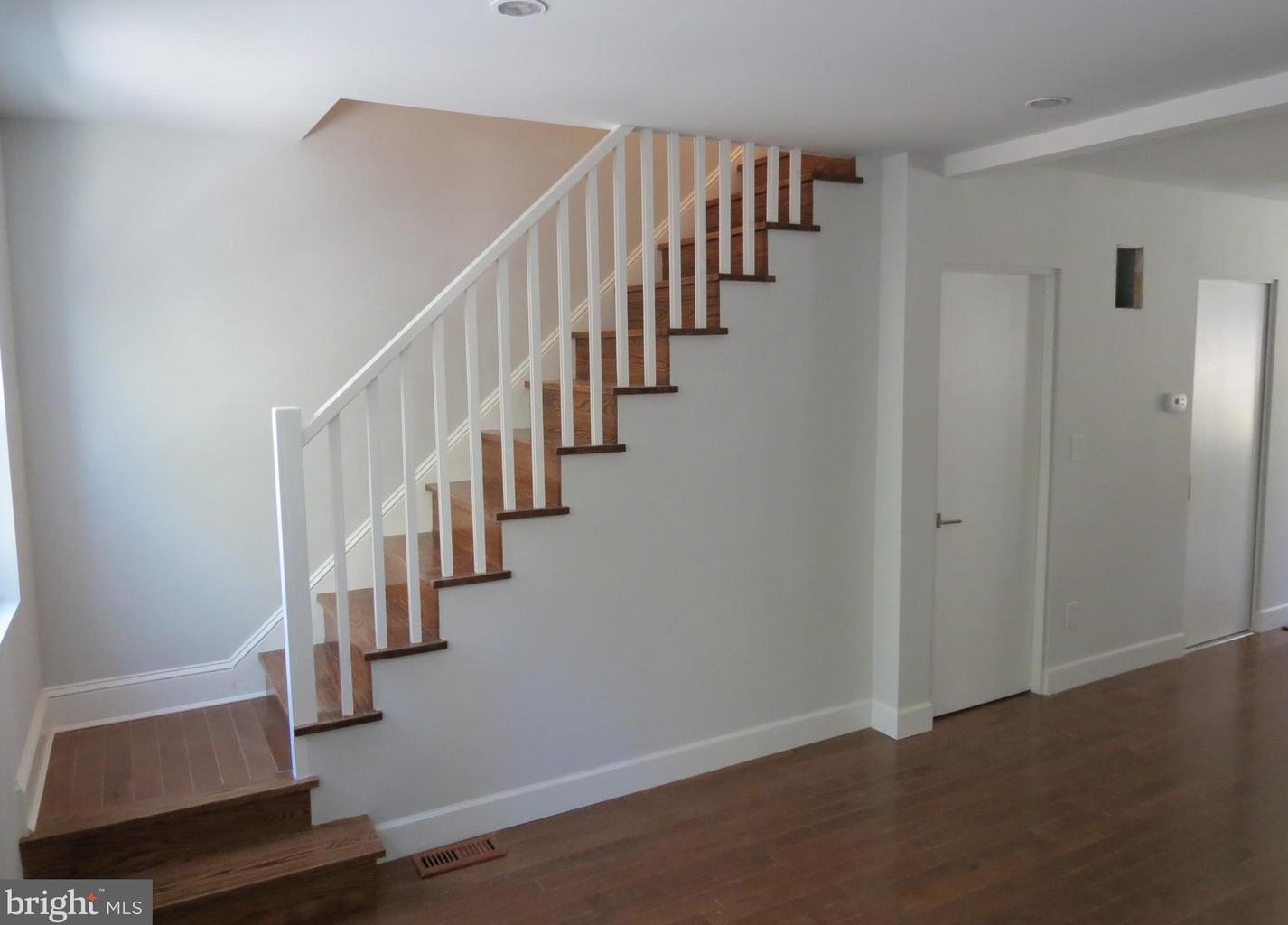 1008 Montrose St, Philadelphia PA  19147-3720 exterior
