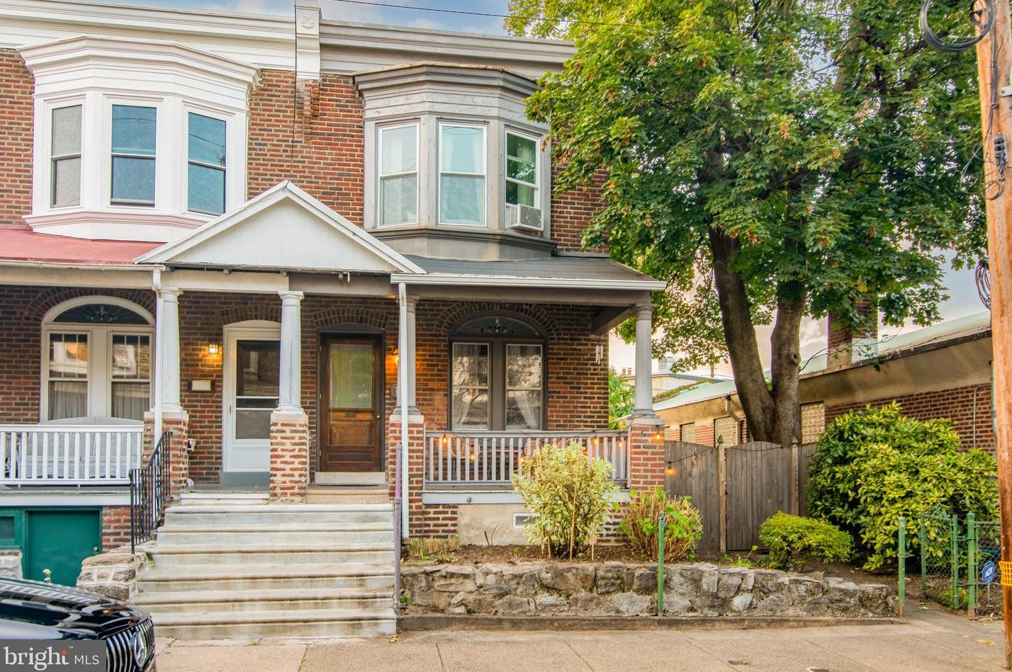 13 Mount Airy Ave, Philadelphia, PA 19119-1713