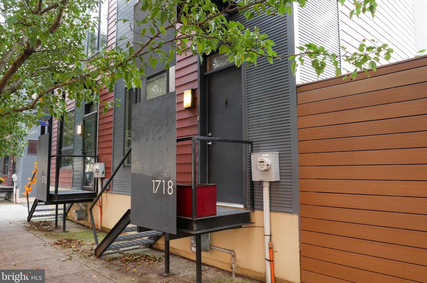 1718 Tulip St, Philadelphia, PA 19125-2427