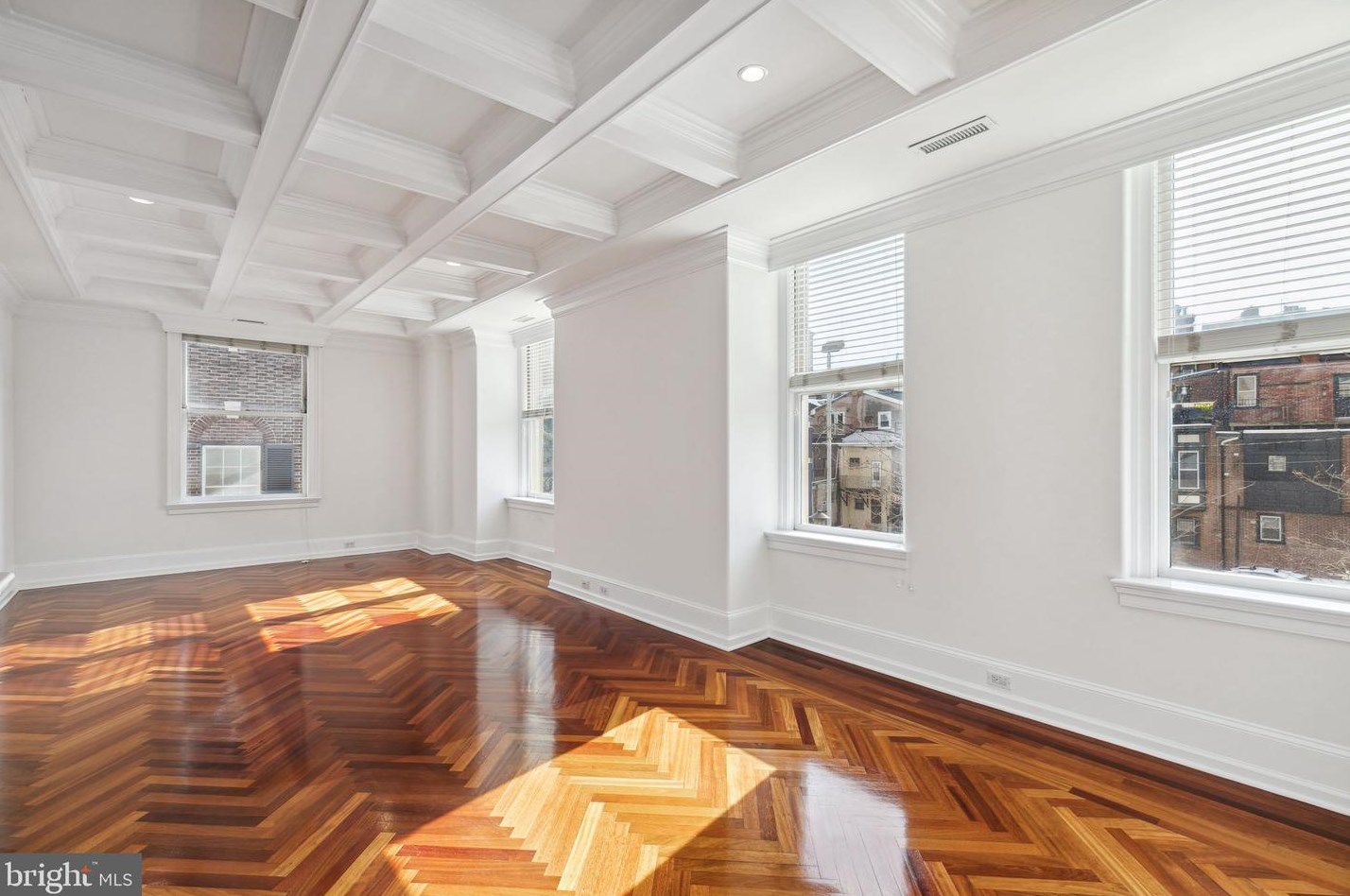 237 S 18th St #2c, Philadelphia, PA 19103