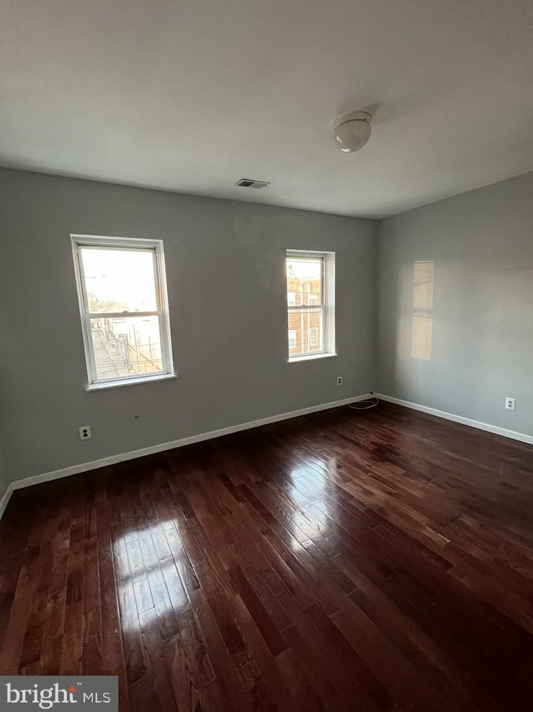 608 Tasker St #3, Philadelphia, PA 19148
