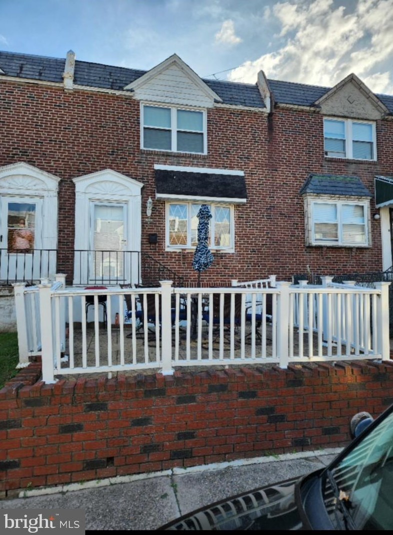 1142 Elbridge St, Philadelphia PA  19111-5520 exterior