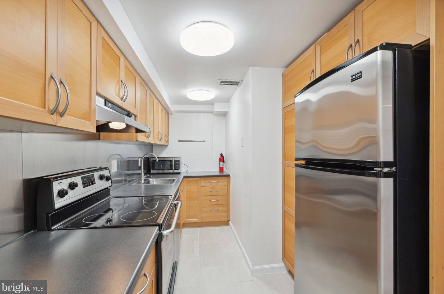 915 Bainbridge St #205, Philadelphia, PA 19147