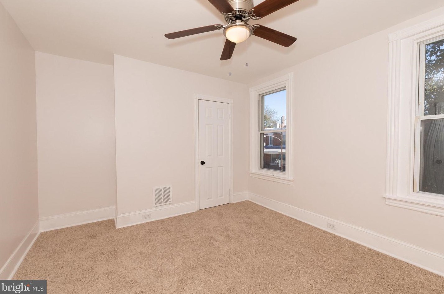 6408 Lambert St, Philadelphia PA  19138-3020 exterior