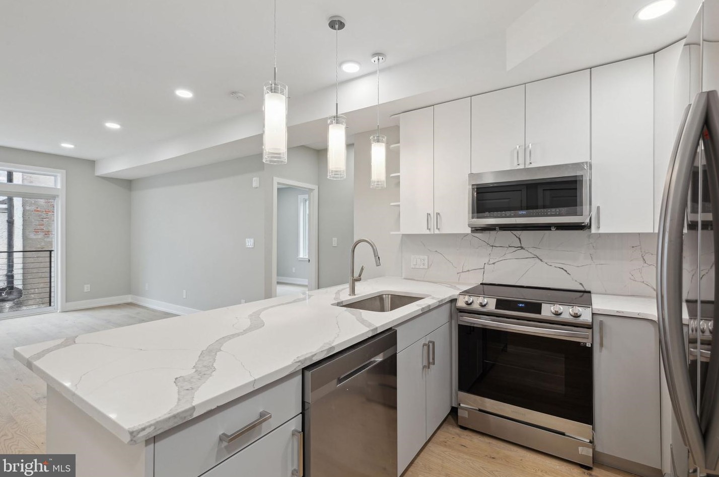 1221 E Berks St #209, Philadelphia, PA 19125