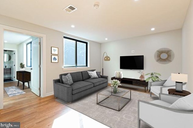 2636 Belgrade St #406, Philadelphia, PA 19125