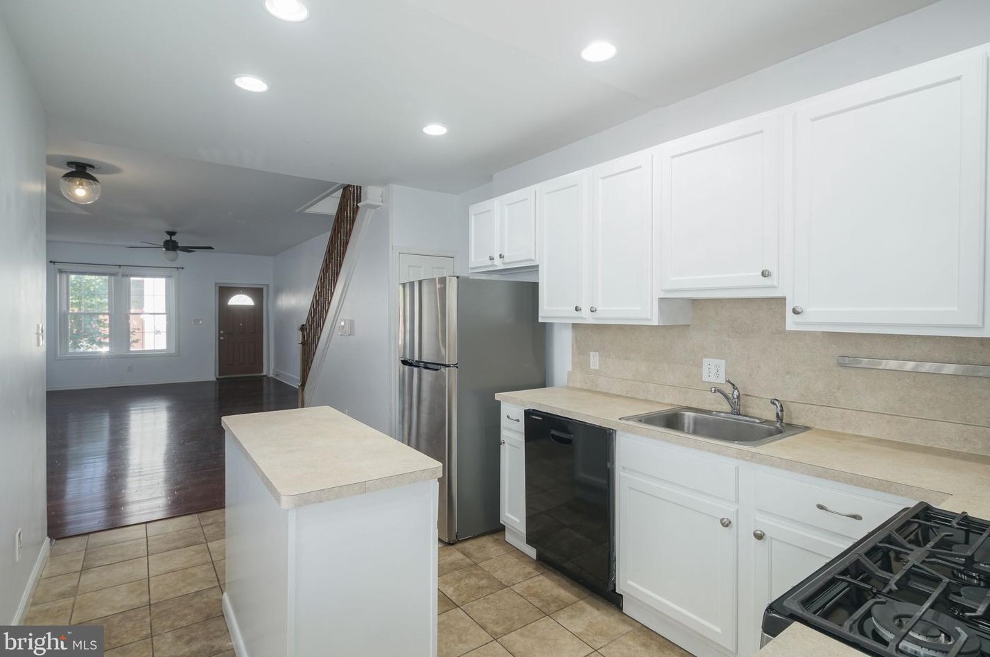 2918 Master St, Philadelphia PA  19121-3649 exterior