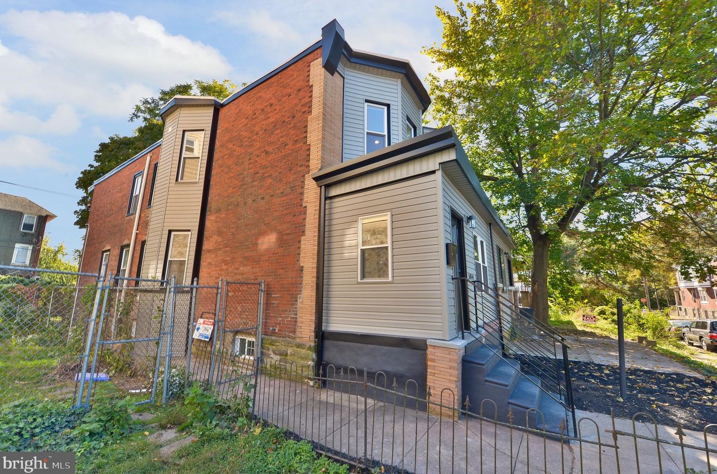 5814 Ashland Ave, Philadelphia, PA 19143-3916