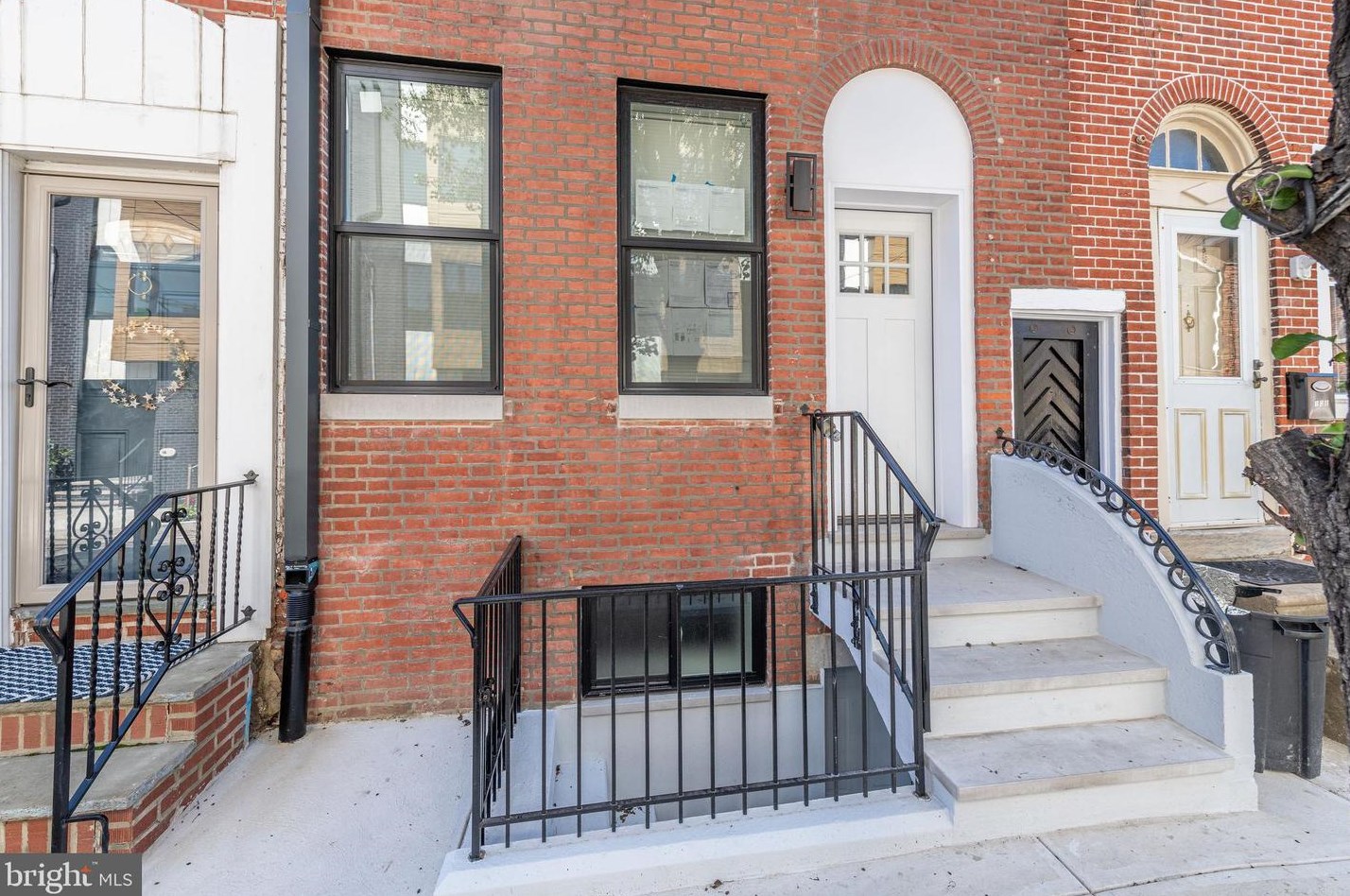 106 Ellsworth St, Philadelphia PA  19147-5408 exterior