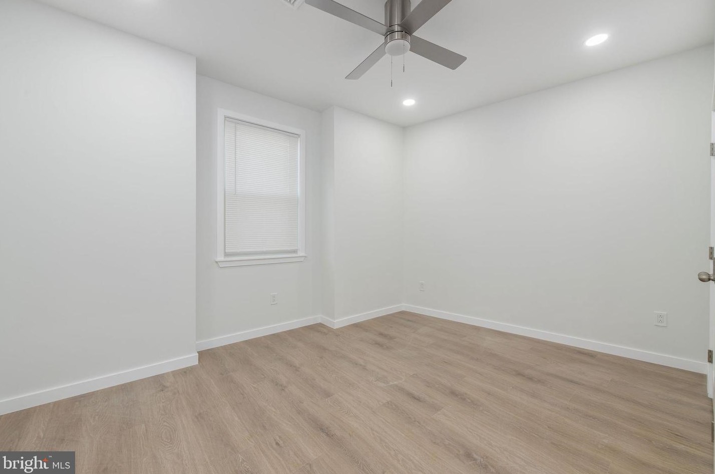 106 Ellsworth St, Philadelphia PA  19147-5408 exterior