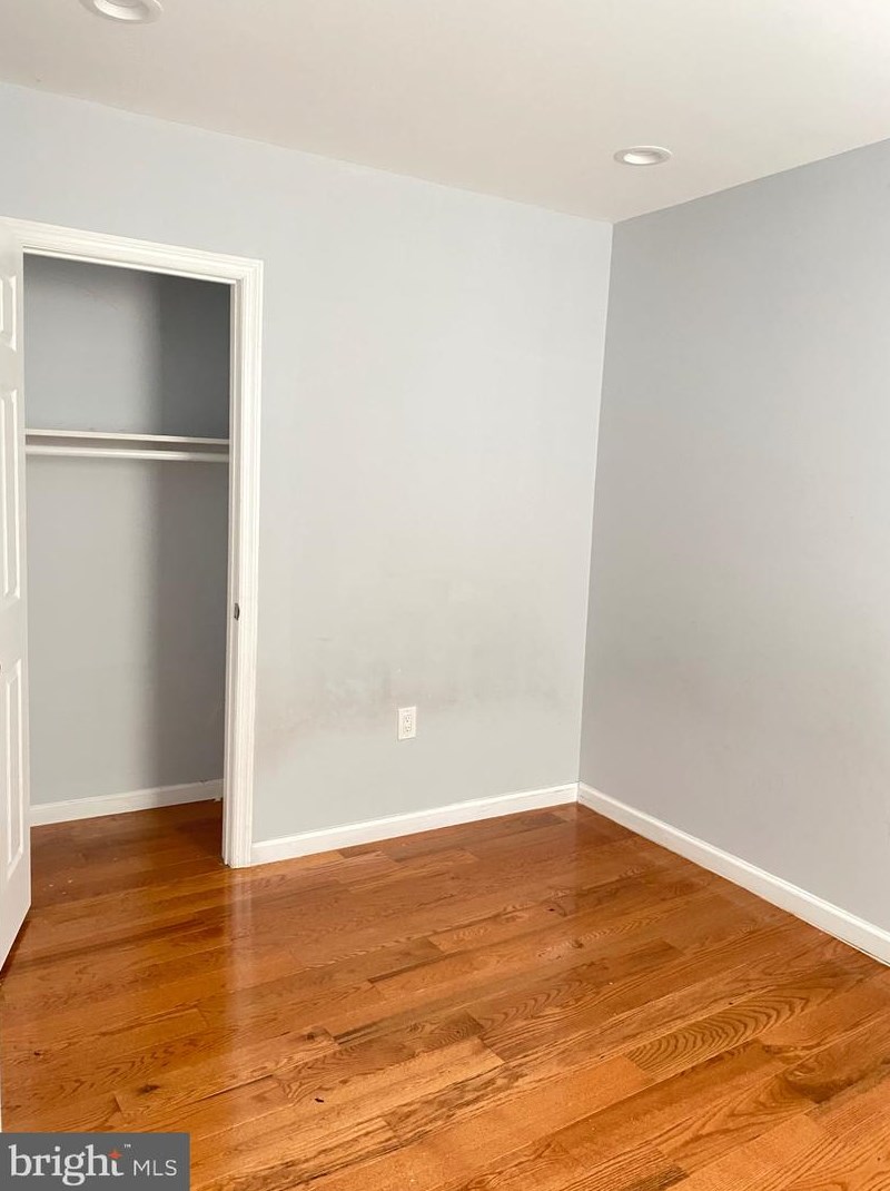 303 N Holly St, Philadelphia, PA 19104