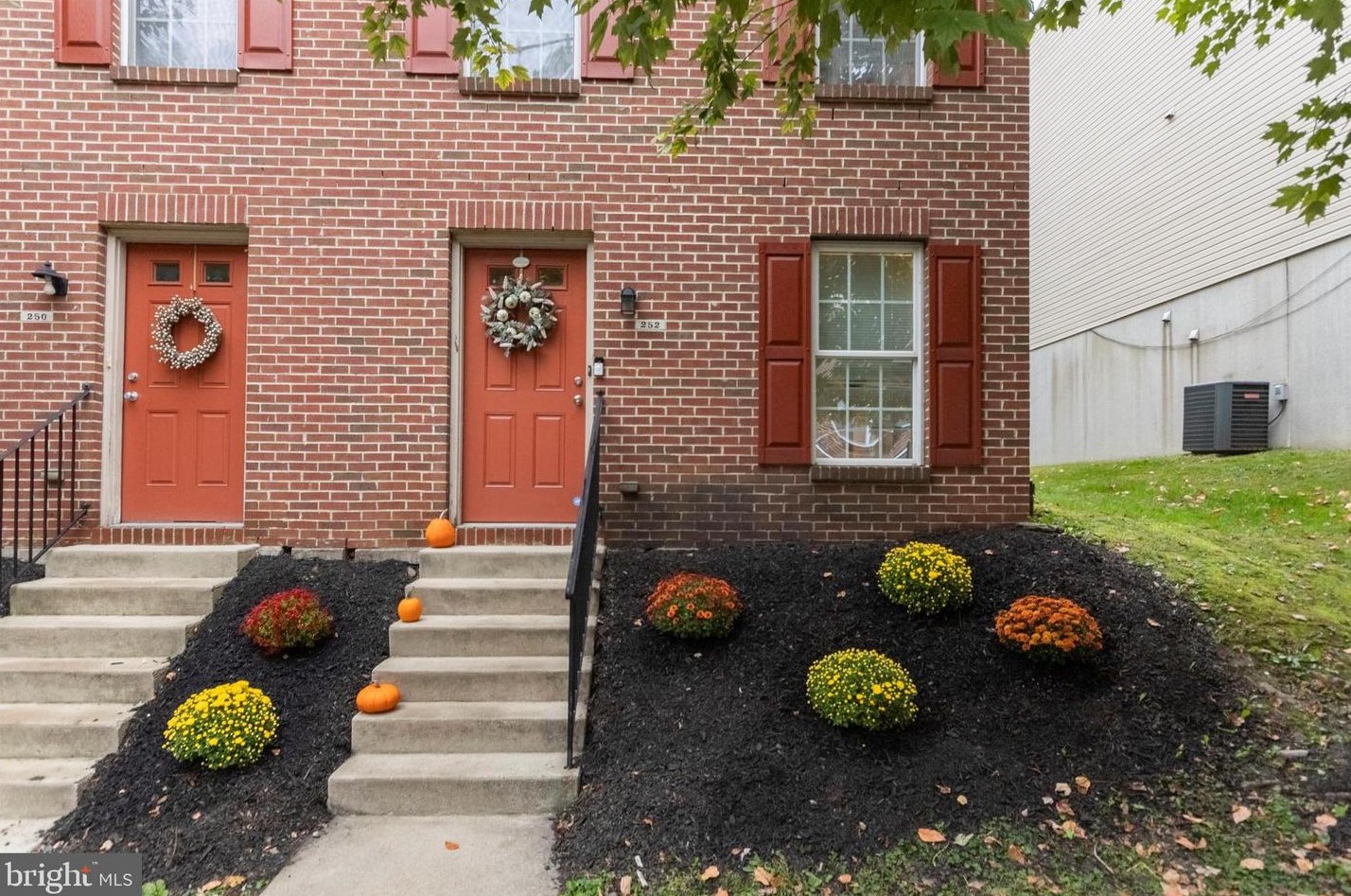 252 Parker Ave, Philadelphia, PA 19128-4441