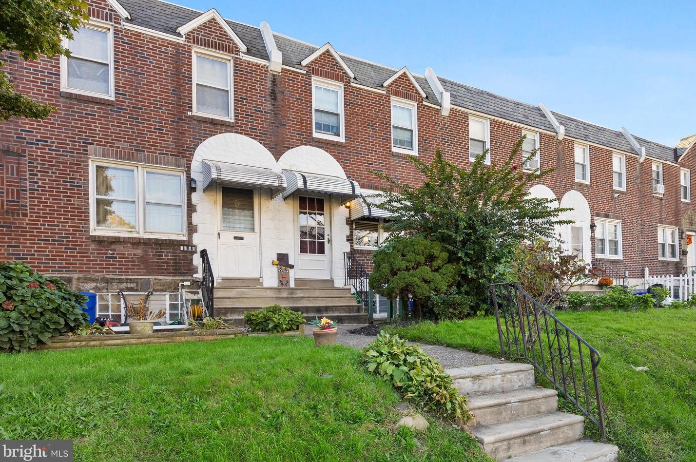 4526 Sheffield St, Philadelphia, PA 19136-3225