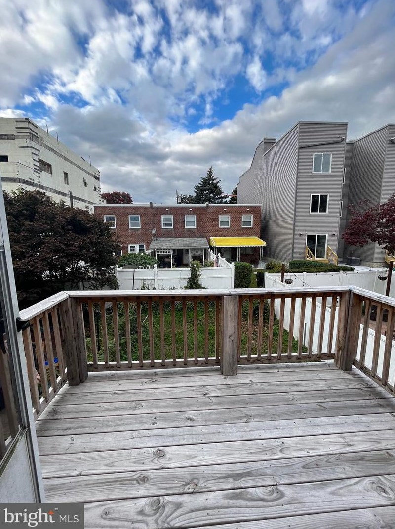 424 Delmar St, Philadelphia PA 19128-4501 exterior