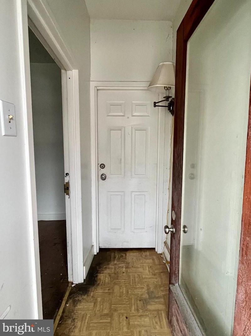 424 Delmar St, Philadelphia PA 19128-4501 exterior