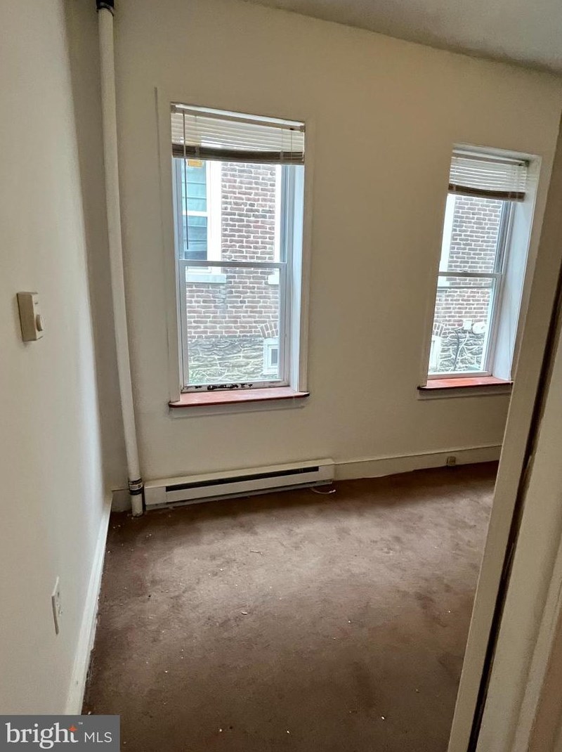 424 Delmar St, Philadelphia PA 19128-4501 exterior