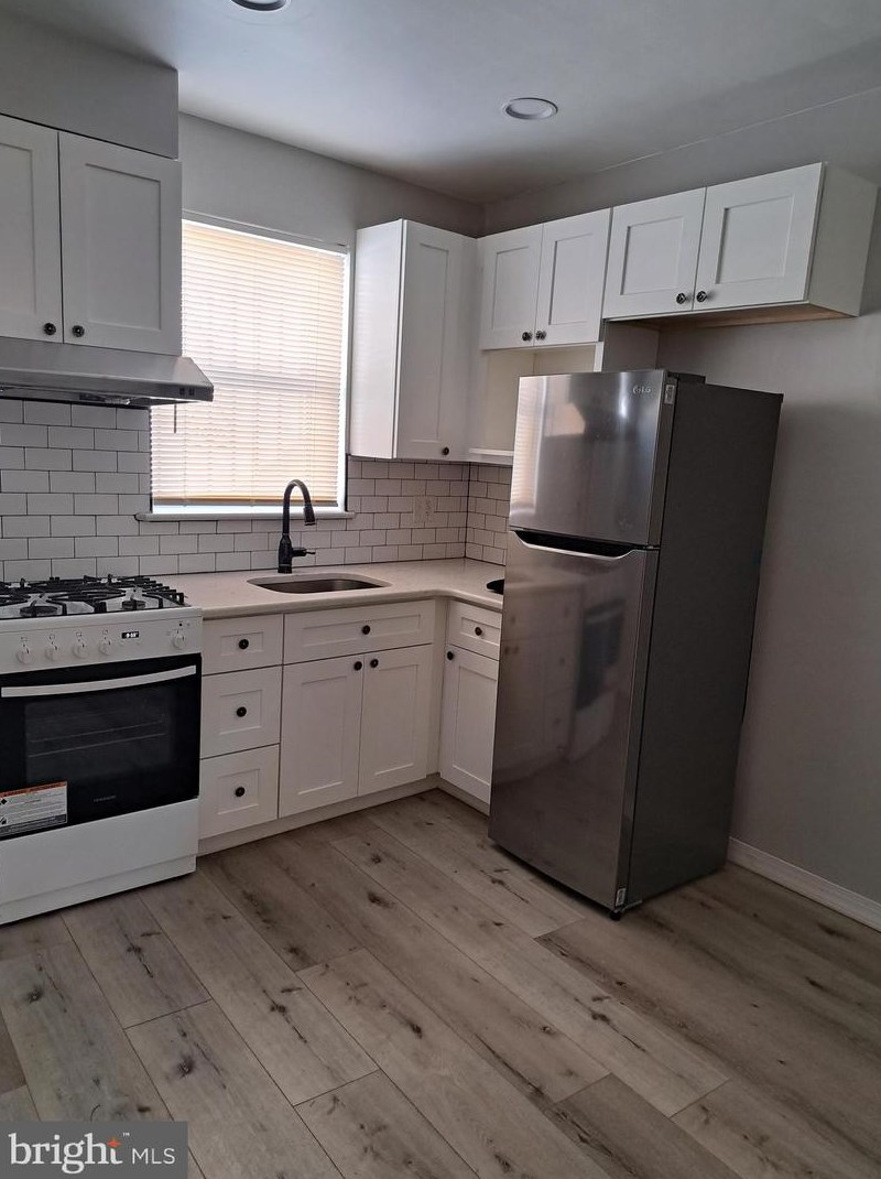 1109 Clifton St, Philadelphia PA  19147-4616 exterior