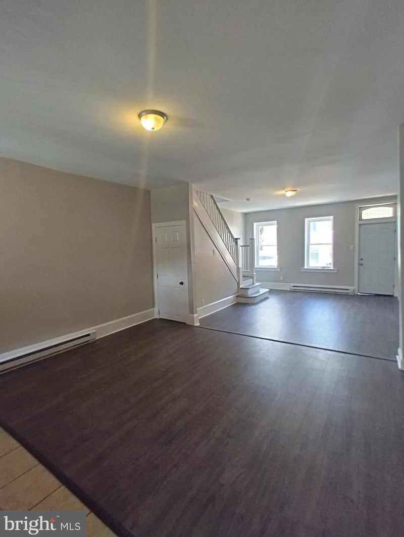 420 N 61st St, Philadelphia, PA 19143