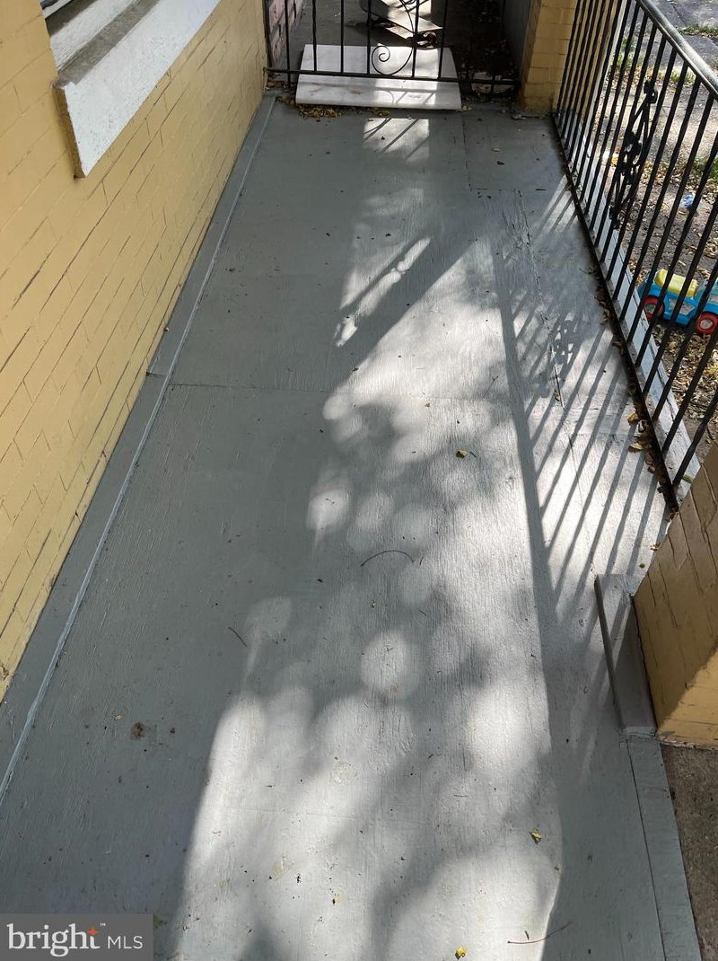 409 Wanamaker St, Philadelphia, PA 19131-4826