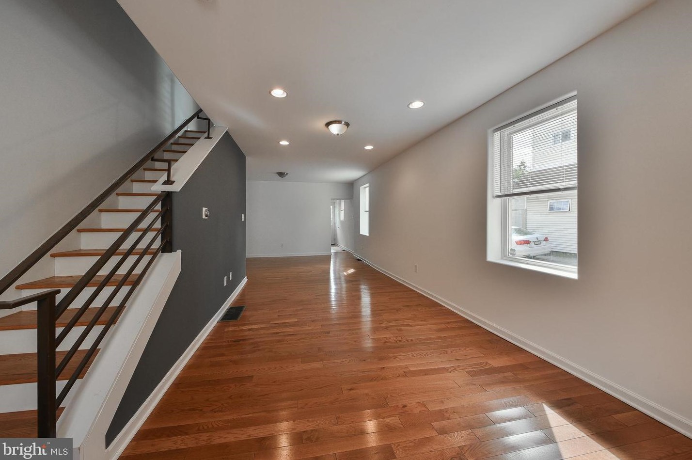 2609 Sepviva St, Philadelphia, PA 19125
