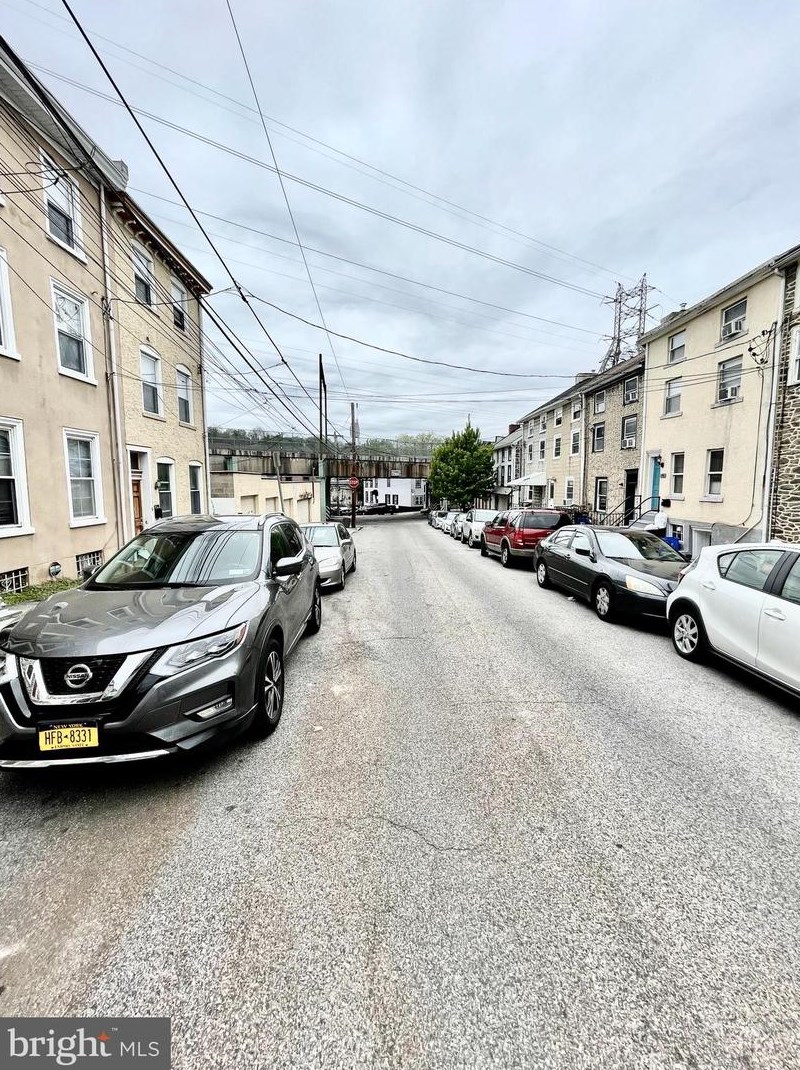 129 Grape St #3, Philadelphia, PA 19127