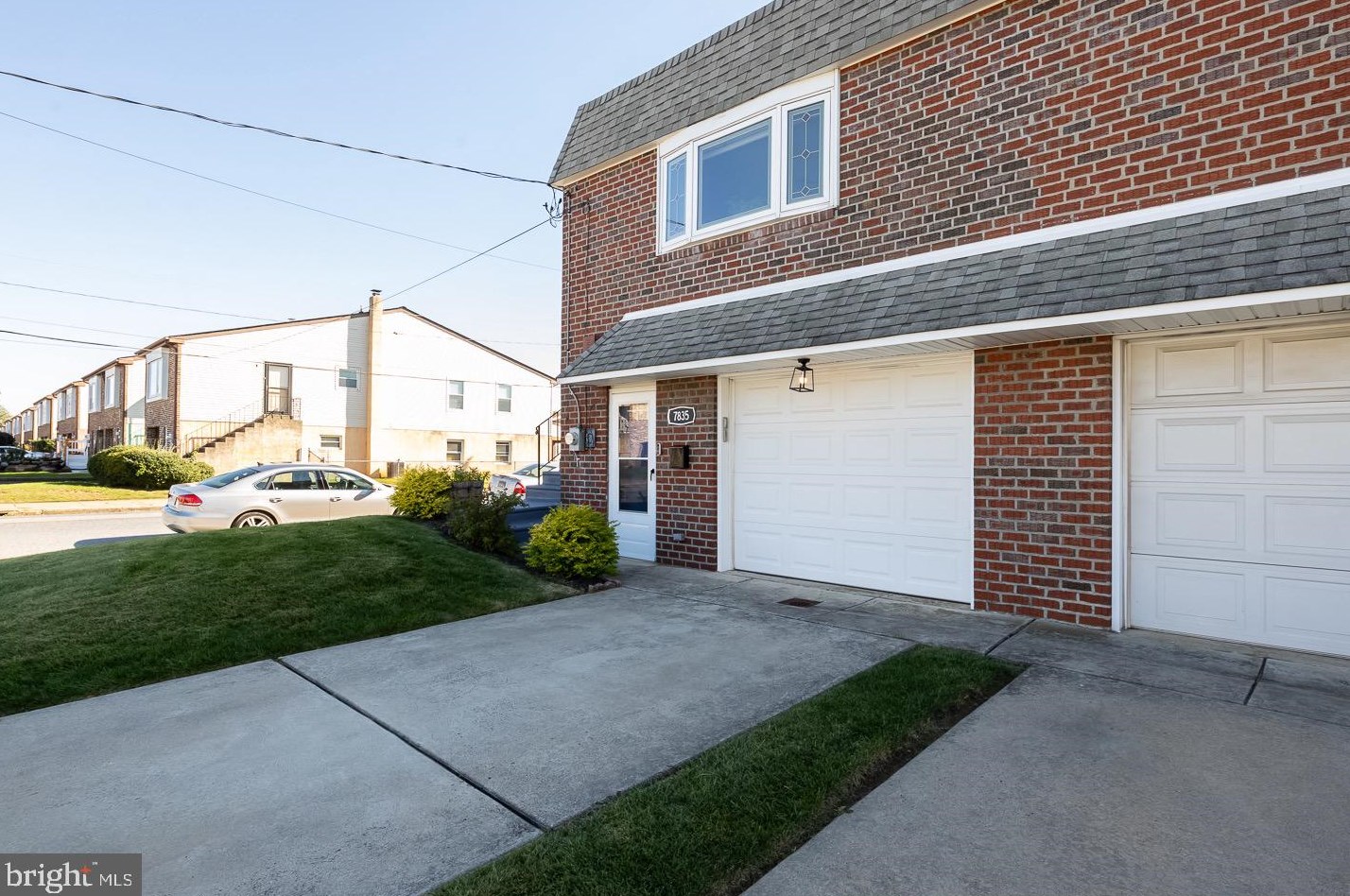 7835 Revere St, Philadelphia, PA 19152-3411