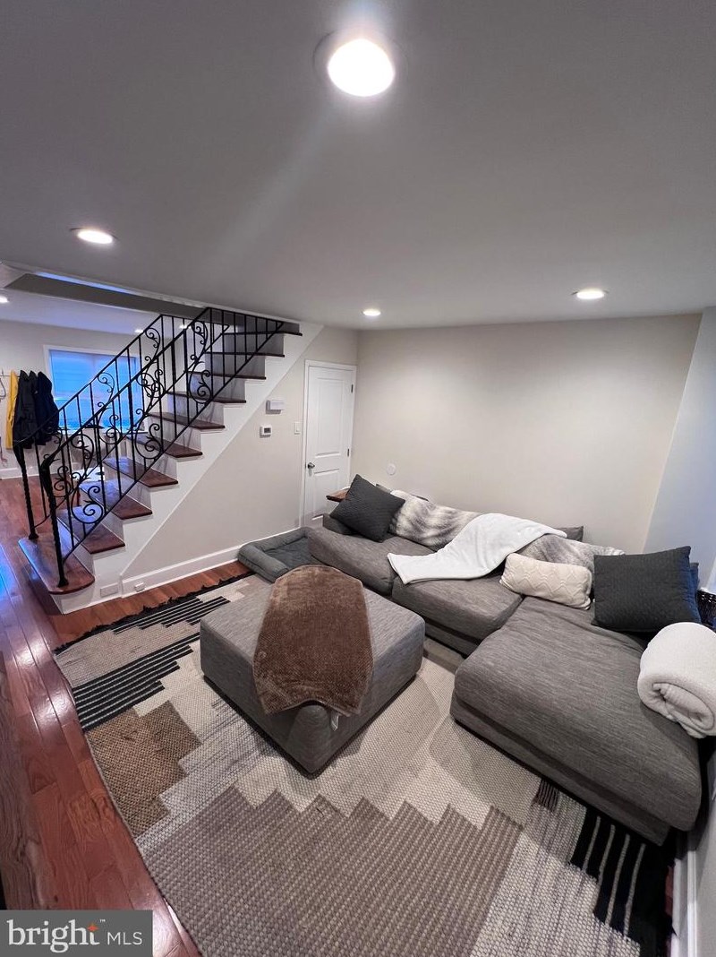 4638 Canton St, Philadelphia PA exterior