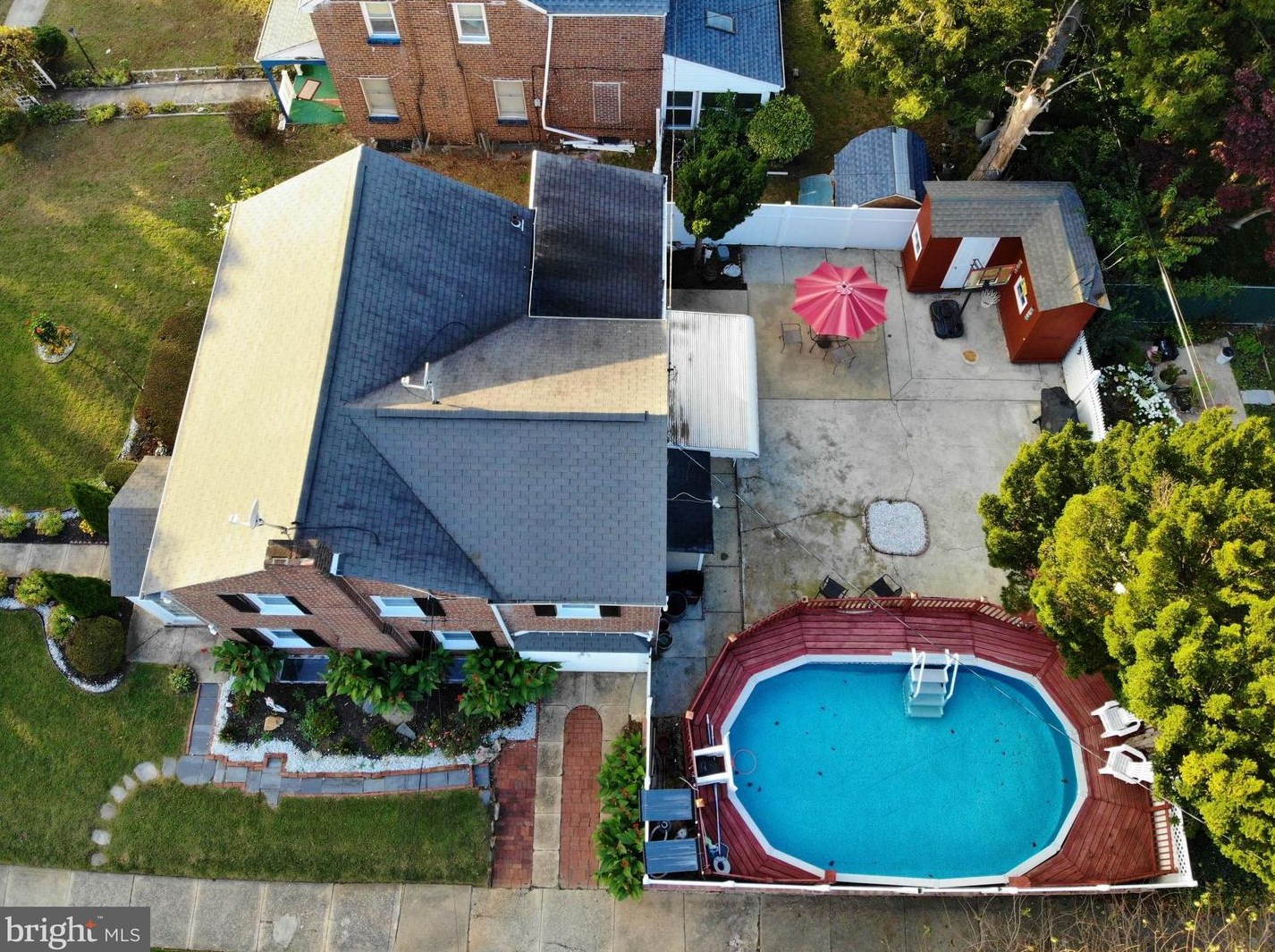 933 Fanshawe St, Philadelphia, PA 19111-4801