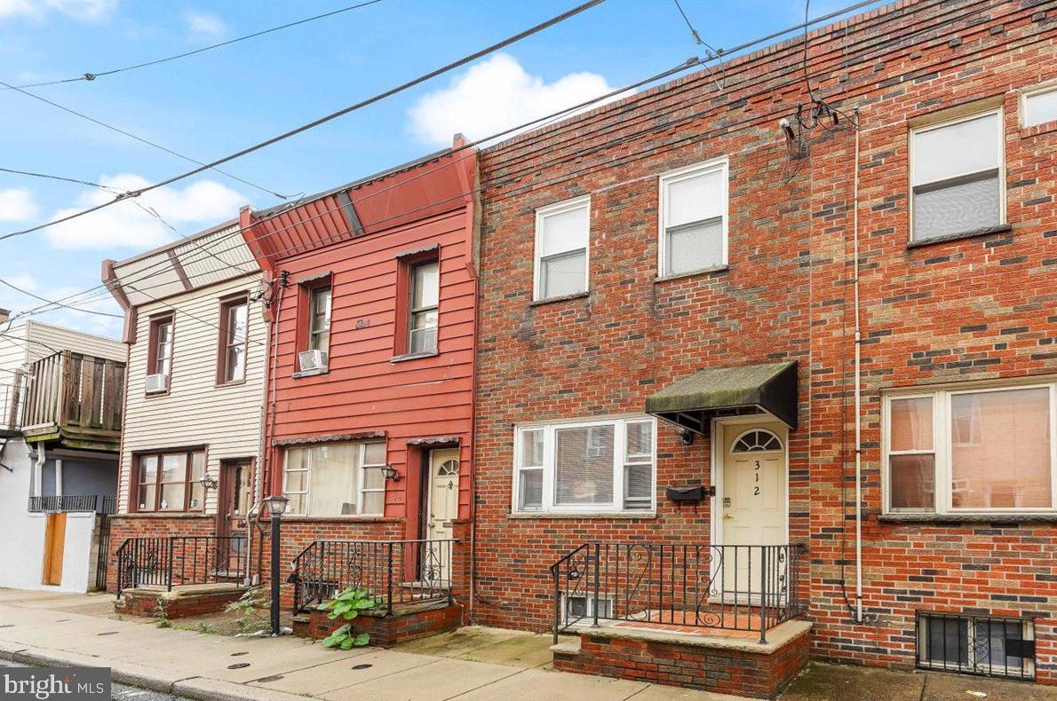 312 Tree St, Philadelphia, PA 19148-3311