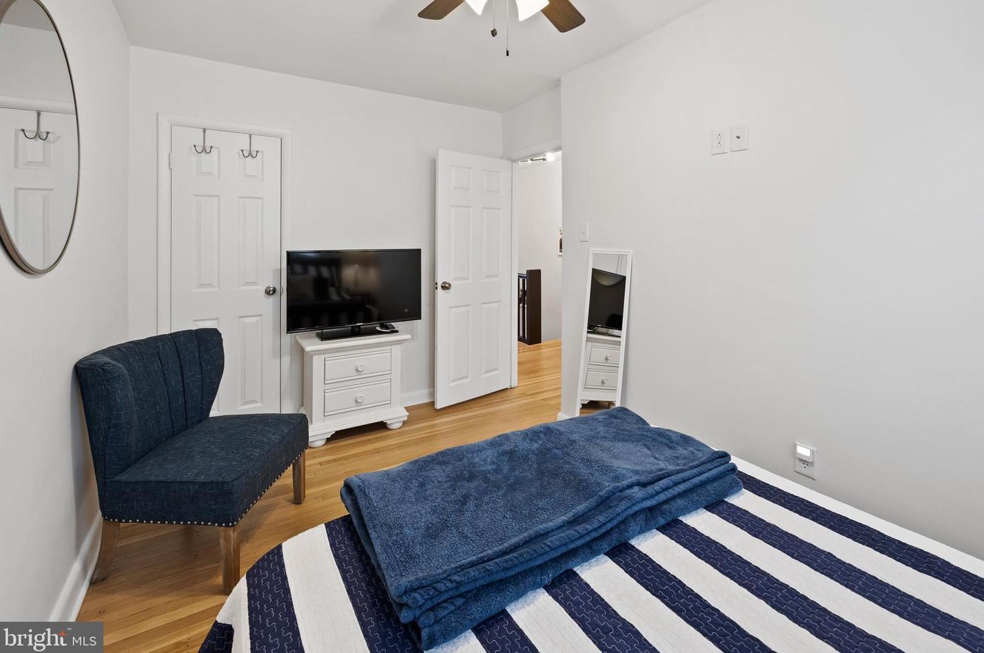 5967 Jannette St, Philadelphia PA  19128-1616 exterior