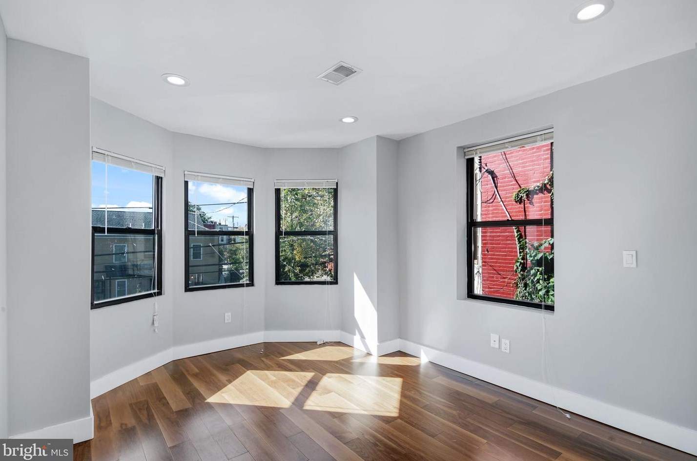 3142 Clifford St, Philadelphia PA  19121-2517 exterior